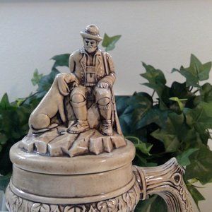 3D,Vintage 1976 Ceramic Stein with lid, Beer Ceramic jar.